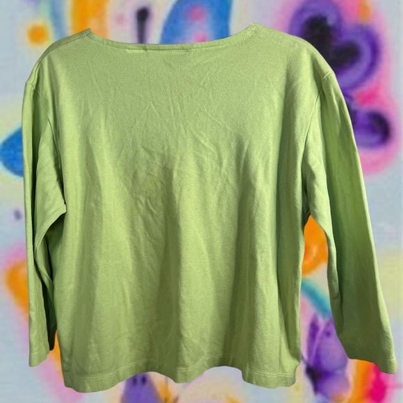 Green 3/4 sleeve V-neck top with a soft and stretchy feel Large - Picture 2 of 4